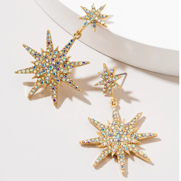 Fransecas Bonnie Large Starburst Chandelier Earrings - Picture 3 of 3